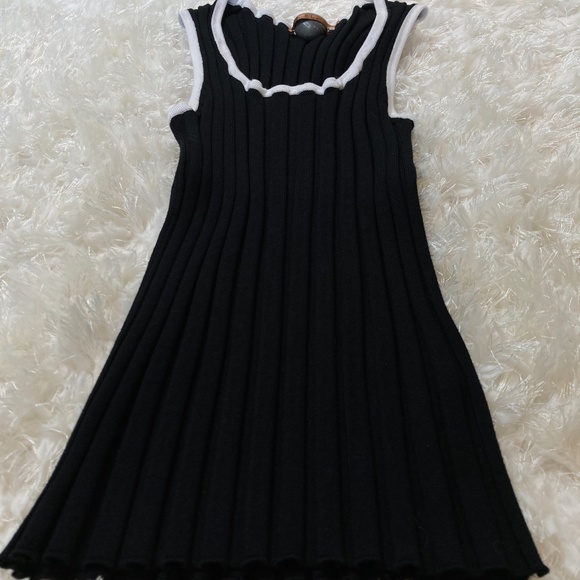 🖤 BELLDINI KNIT TOP NWOT - Picture 4 of 8